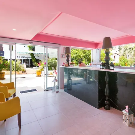 302 Apartament